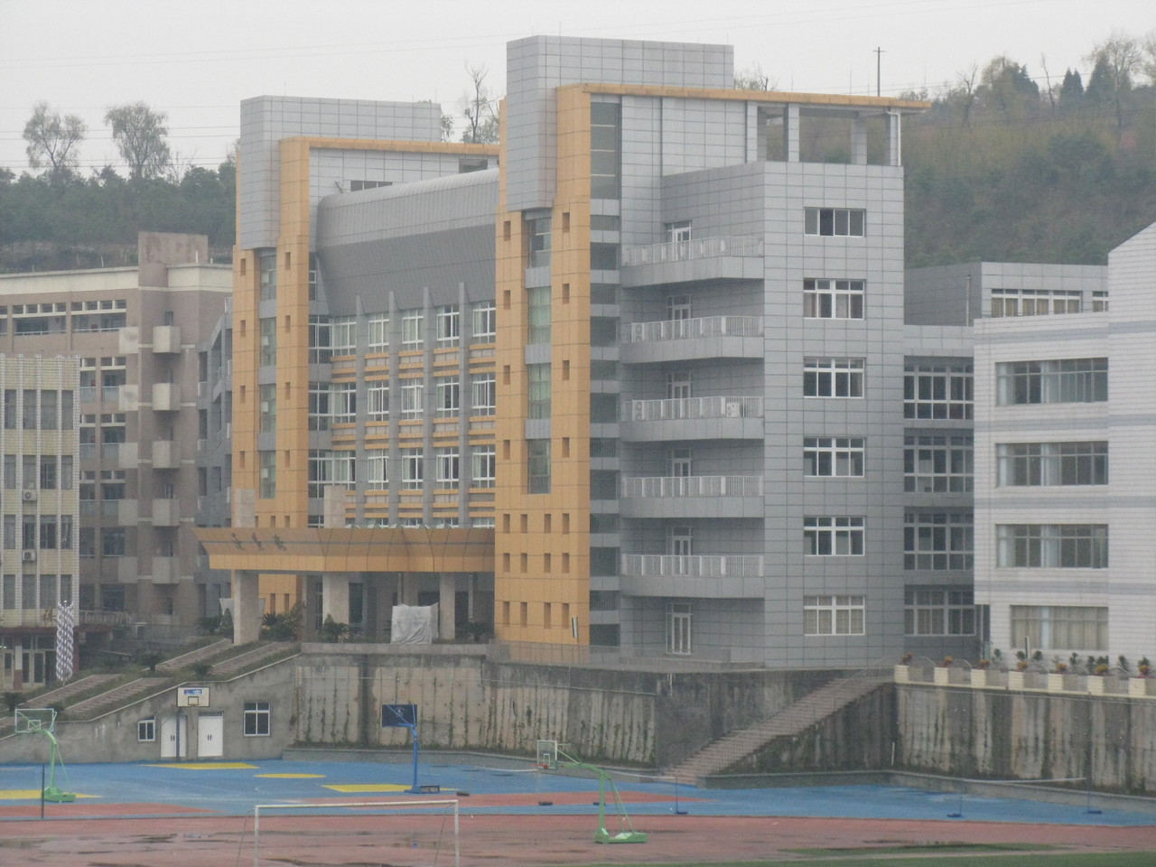 03月04日带您走进四川省绵阳中学-+每日名校