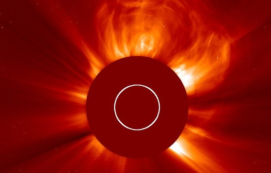 2012年1月23日的m8.9级耀斑产生的日冕物质抛射