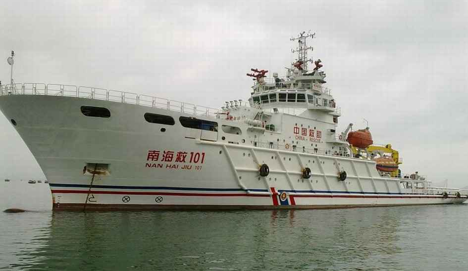 专业潜水员_海上救助潜水员收入(2)