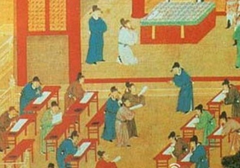 唐宋时期,在宫殿门前台阶上镌刻巨鳌的浮雕,所以宫殿又称鳌宫.