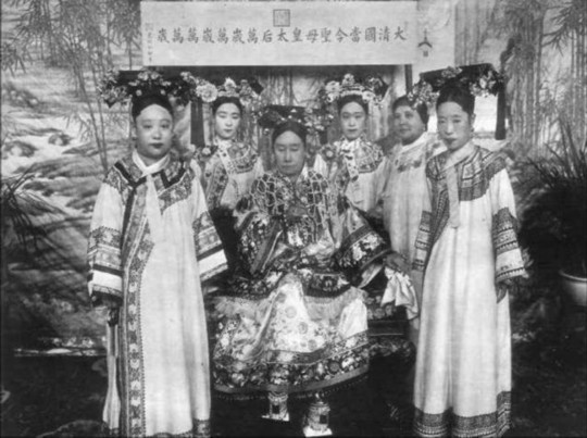 揭古代妃子阿哥真实照 样貌丑气质差引吐槽