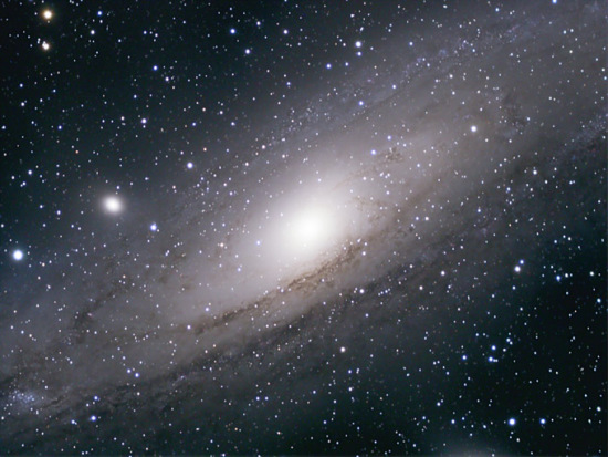 业余人士拍摄浩瀚宇宙美丽照片:鹈鹕星云(图)(3)